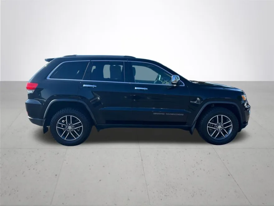 2017 Jeep Grand Cherokee Limited photo 1