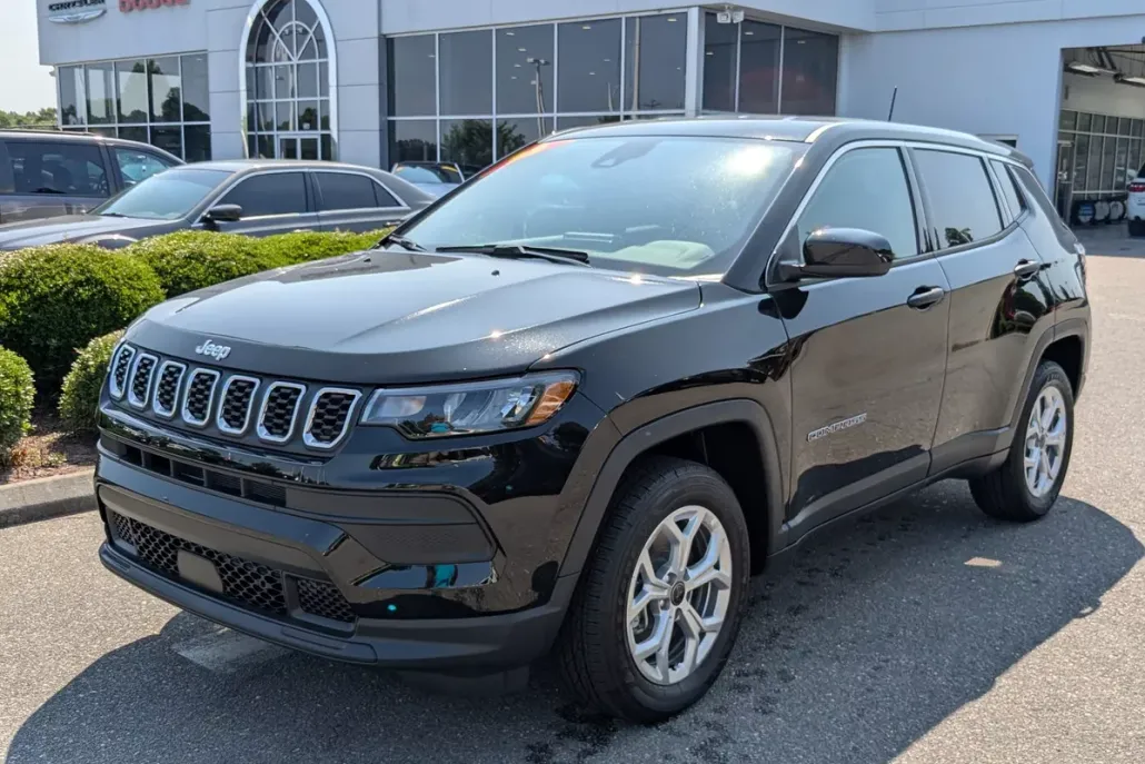2025 Jeep Compass Sport photo 1