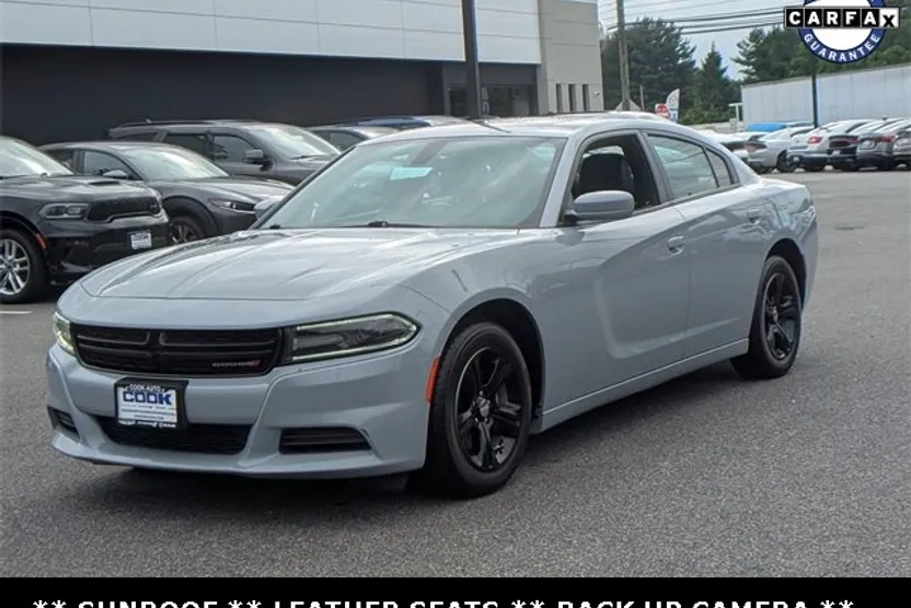 2021 Dodge Charger SXT photo 1