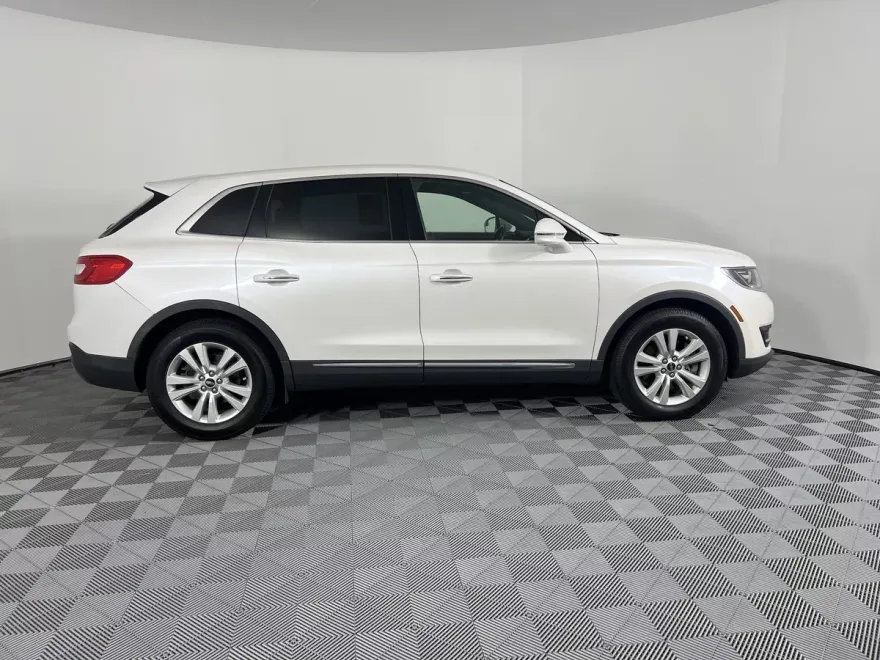 2017 Lincoln MKX Premiere photo 1