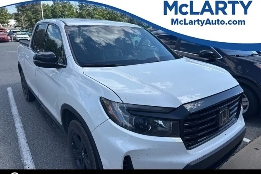 2023 Honda Ridgeline Black Edition photo 1
