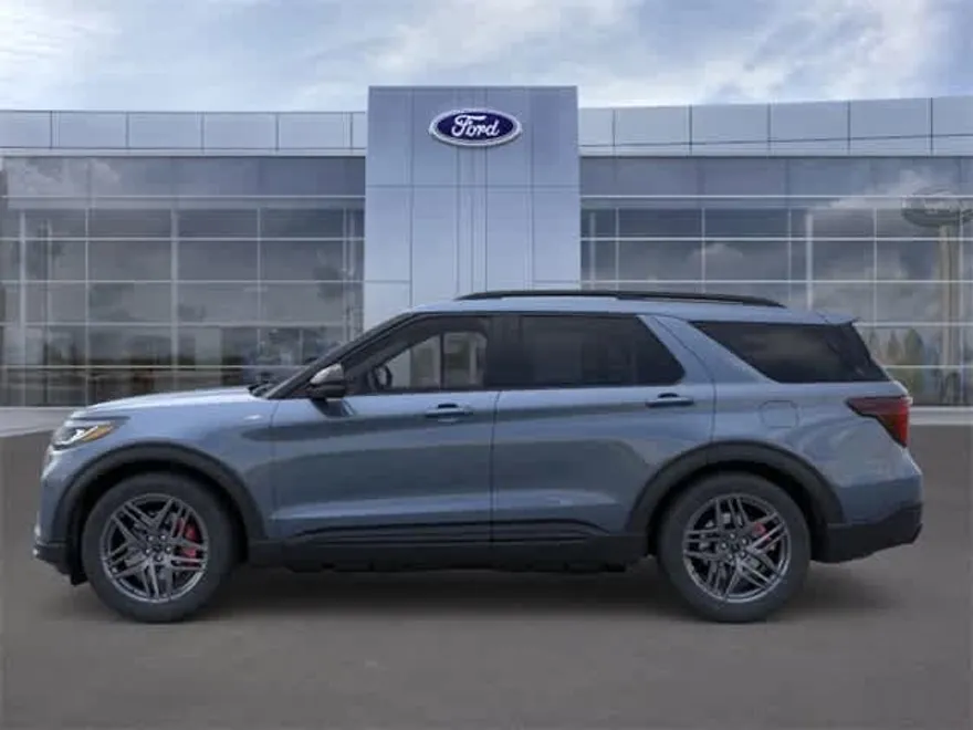 2025 Ford Explorer ST-Line photo 1