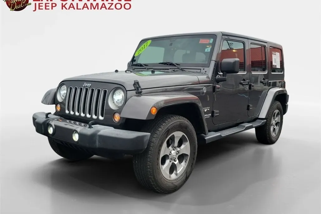 2017 Jeep Wrangler Unlimited Sahara photo 1