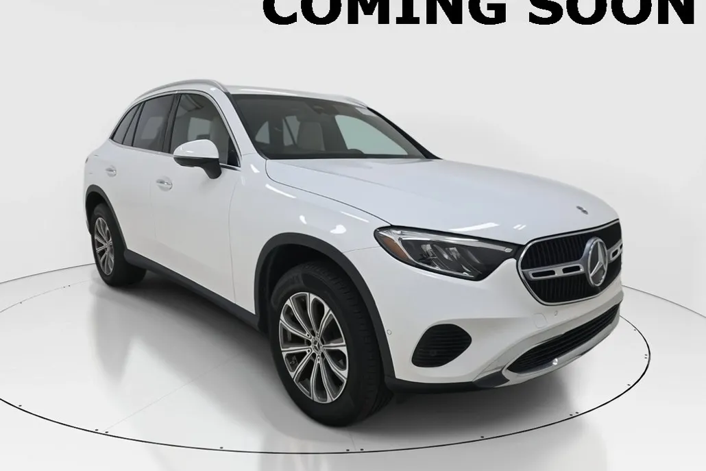 2023 Mercedes Benz GLC 300 photo 1