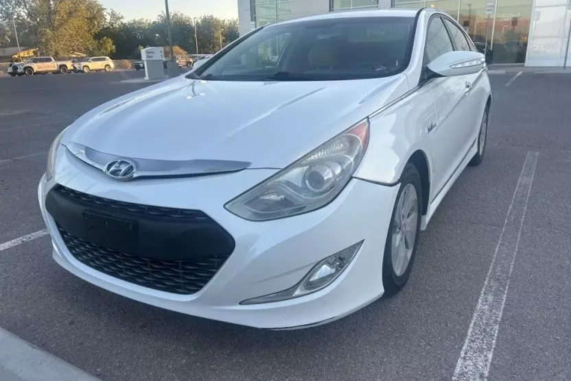 2015 Hyundai Sonata Hybrid Base photo 1