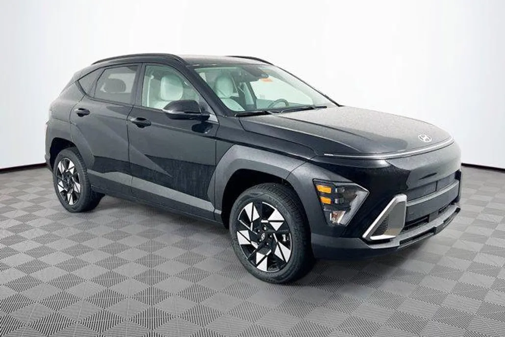 2025 Hyundai Kona SEL photo 1
