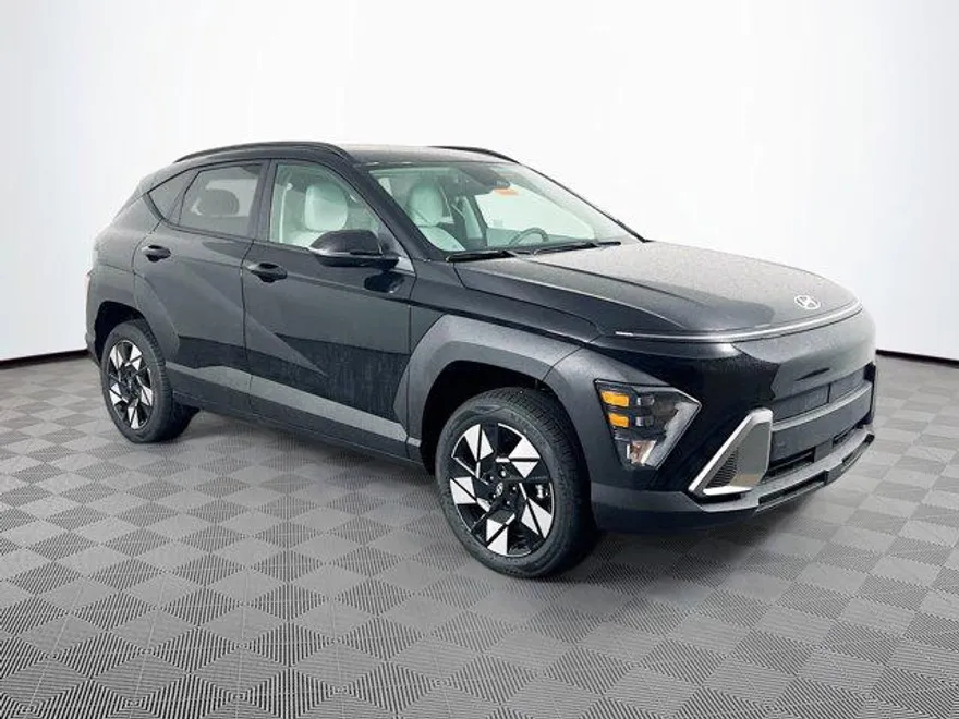 2025 Hyundai Kona SEL photo 1