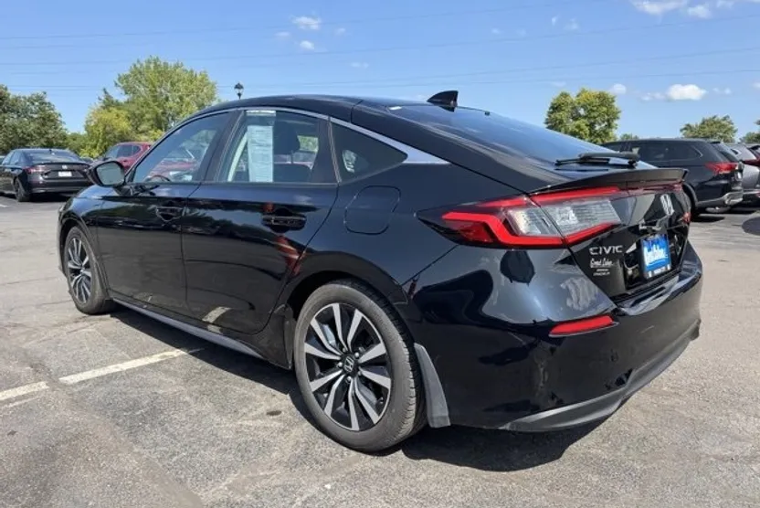 2024 Honda Civic Hatchback EX-L photo 1