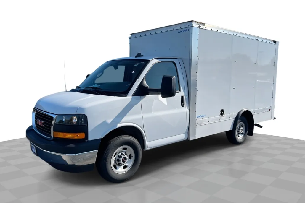 2023 Gmc Savana Cutaway 3500 photo 1