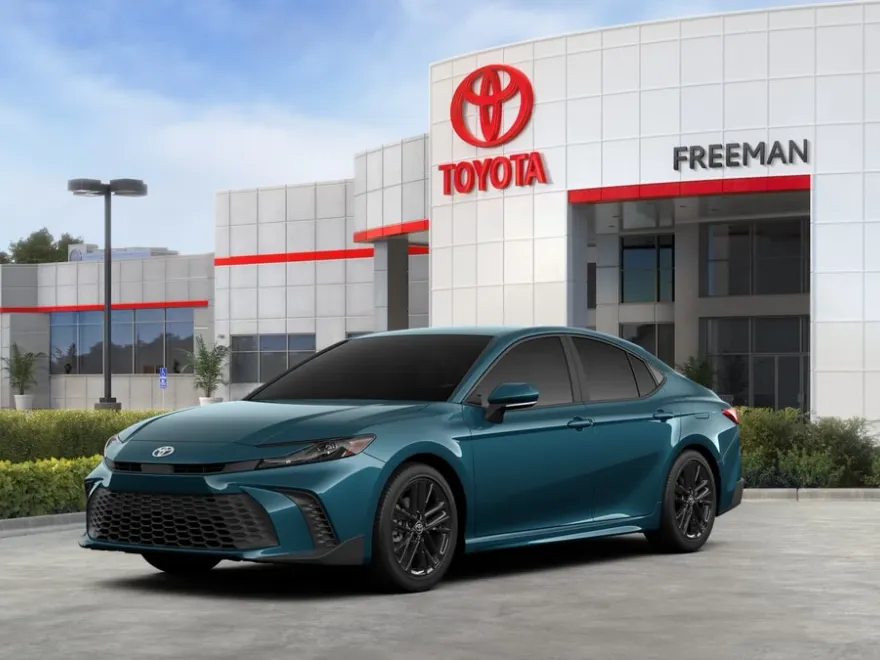 2026 Toyota Camry SE photo 1