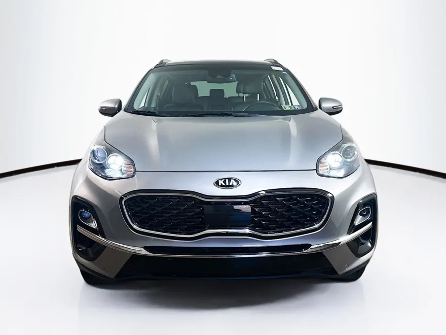 2021 Kia Sportage EX photo 1