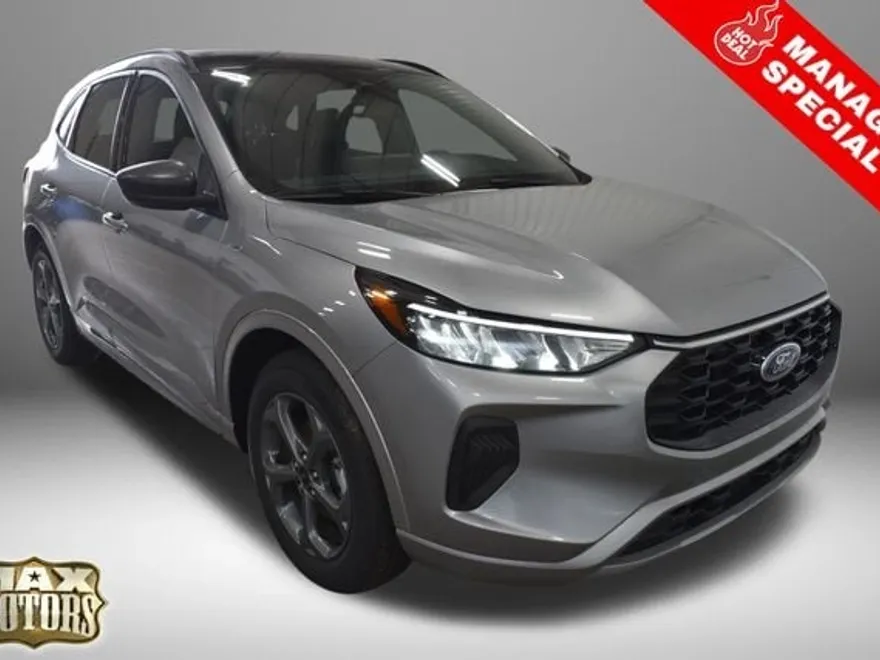2024 Ford Escape ST-Line photo 1