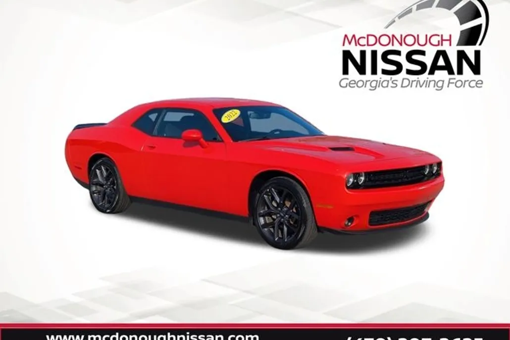 2022 Dodge Challenger SXT photo 1