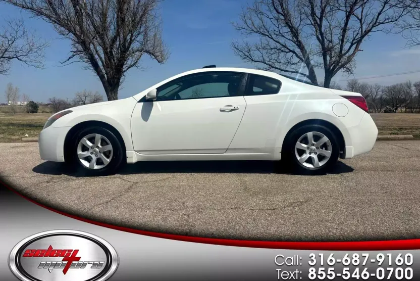 2009 Nissan Altima 2.5 S photo 1