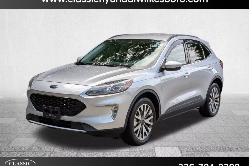 2020 Ford Escape Titanium photo 1
