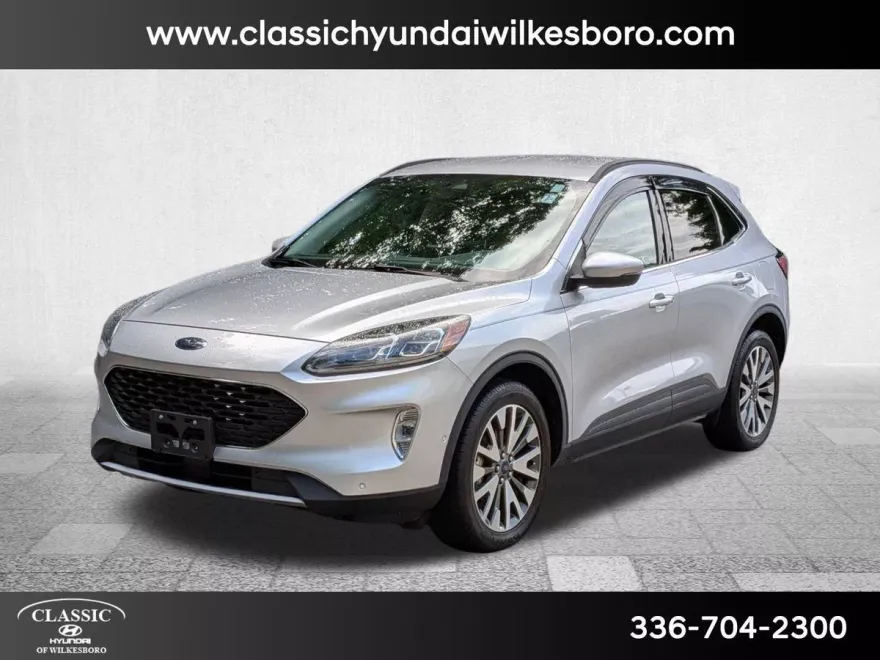 2020 Ford Escape Titanium photo 1