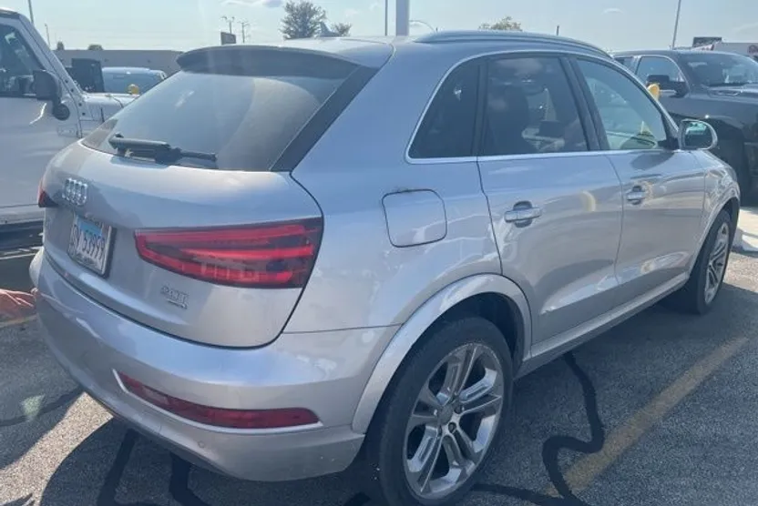 2015 Audi Q3 Prestige photo 1