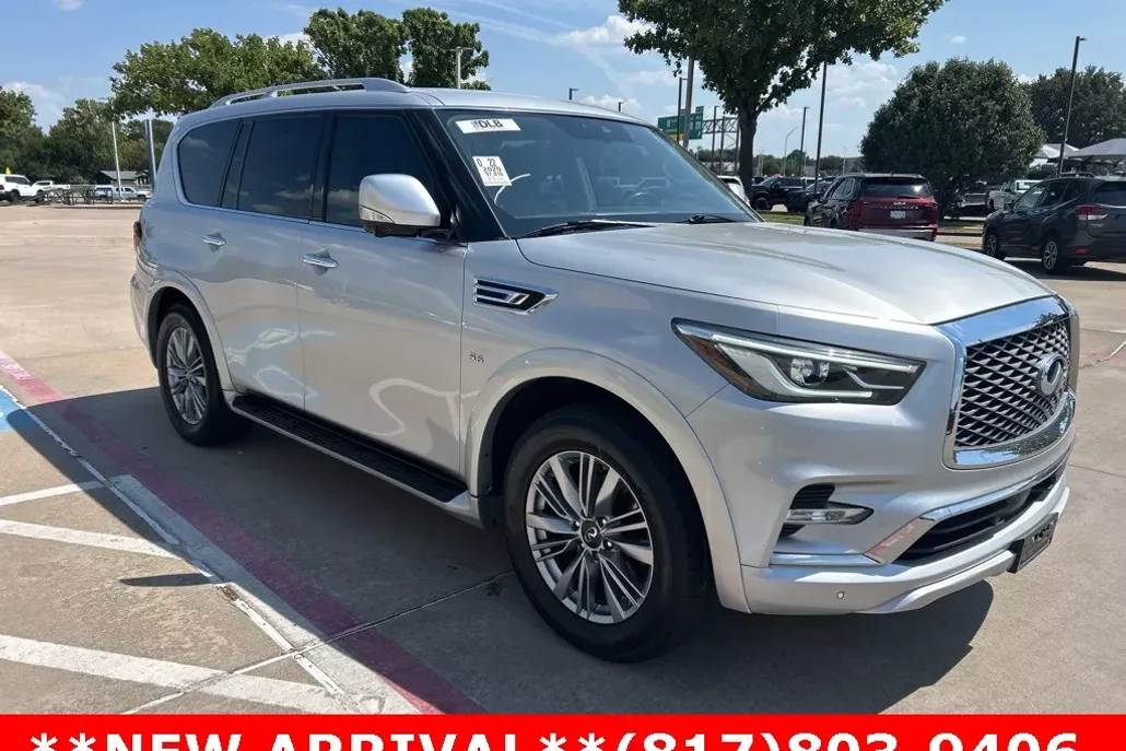 2020 Infiniti QX80 Luxe photo 1