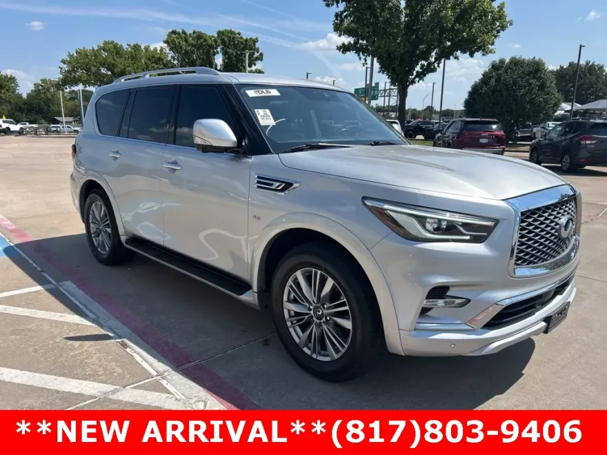 2020 Infiniti QX80 Luxe photo 1