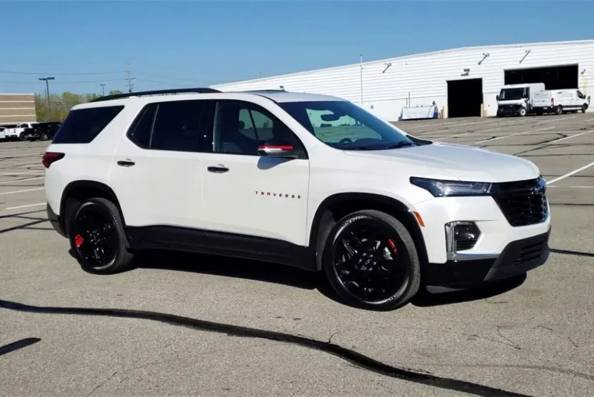 2023 Chevrolet Traverse Premier photo 1