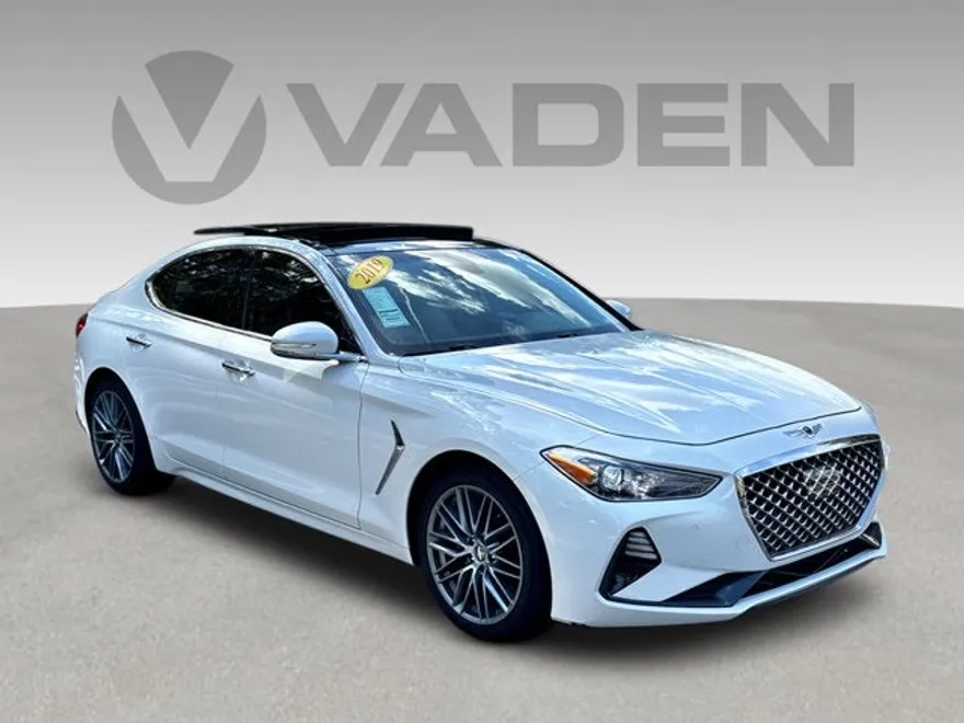 2019 Genesis G70 2.0T Advanced photo 1