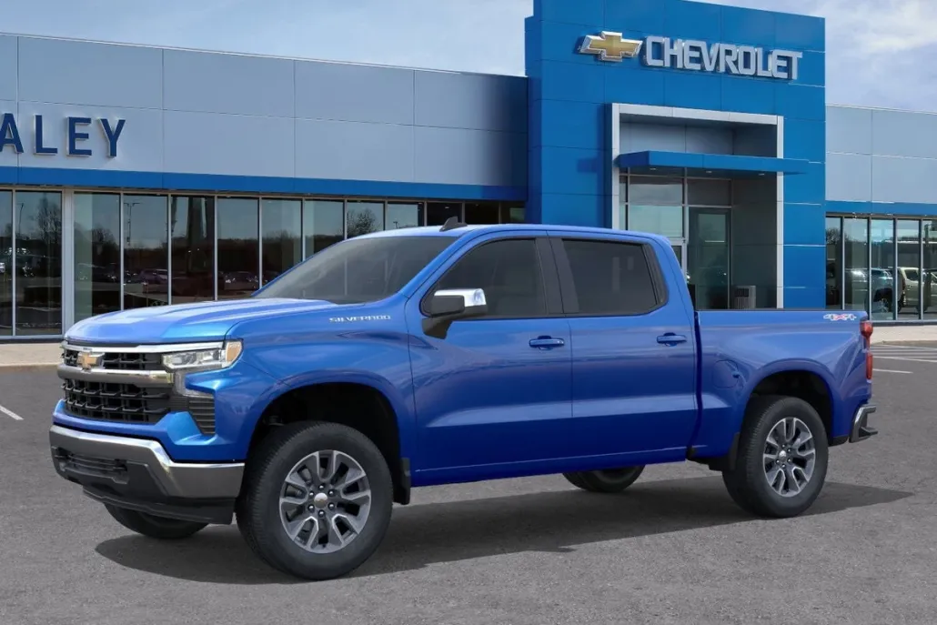 2025 Chevrolet Silverado 1500 LT photo 1