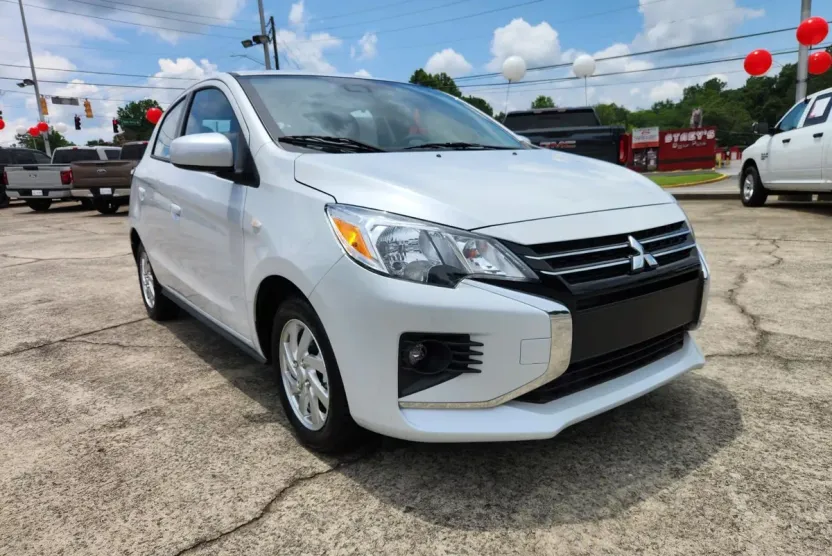 2024 Mitsubishi Mirage LE photo 1