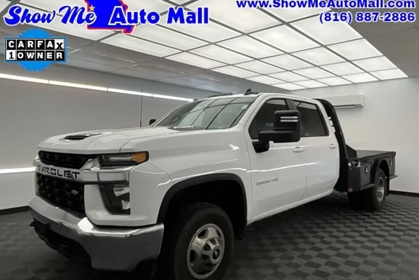 2023 Chevrolet Silverado 3500HD LT photo 1