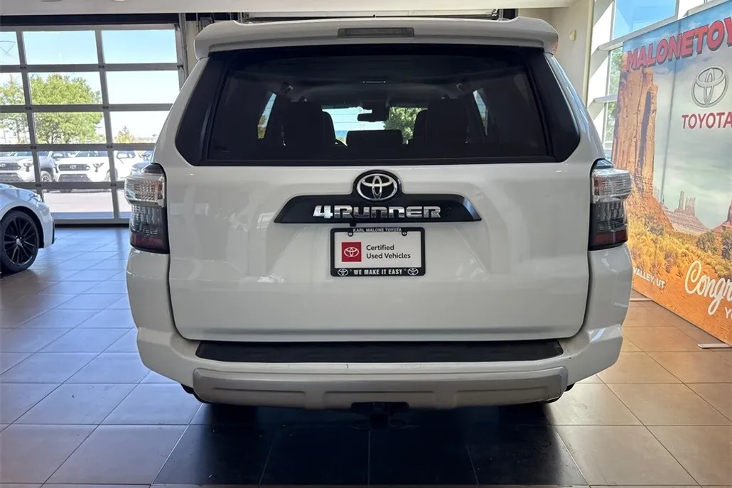 2024 Toyota 4Runner TRD Off-Road photo 1