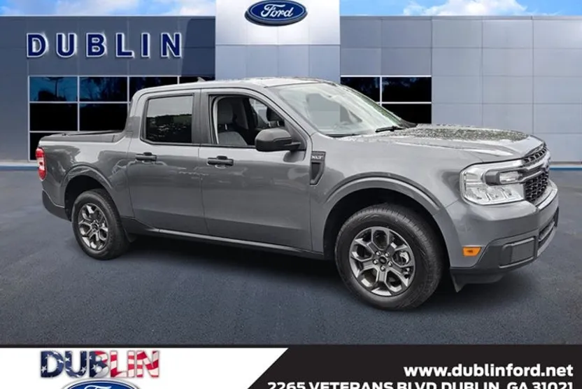 2022 Ford Maverick XLT photo 1