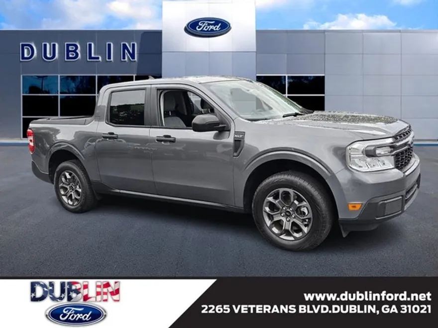 2022 Ford Maverick XLT photo 1