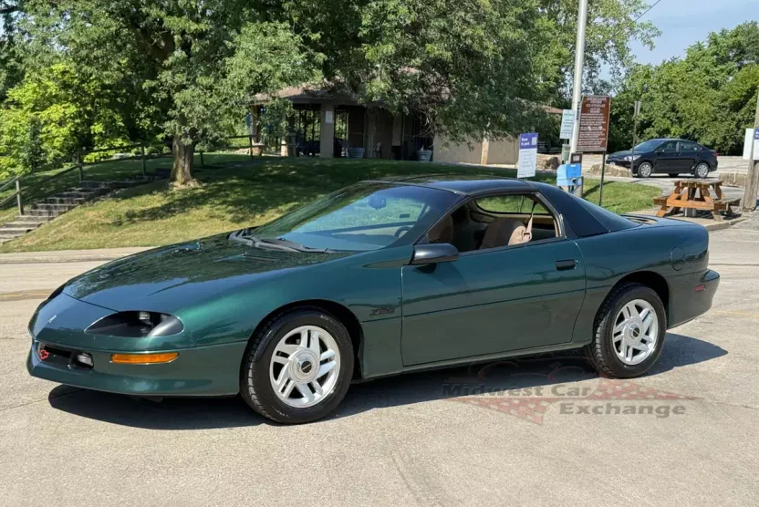 1994 Chevrolet Camaro Sport Coupe photo 1