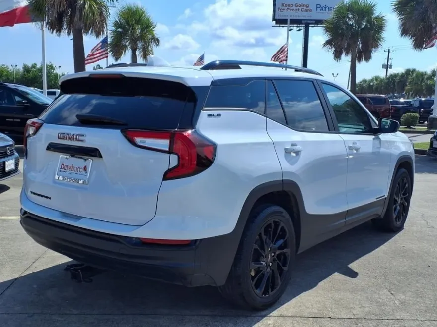 2023 Gmc Terrain SLE photo 1
