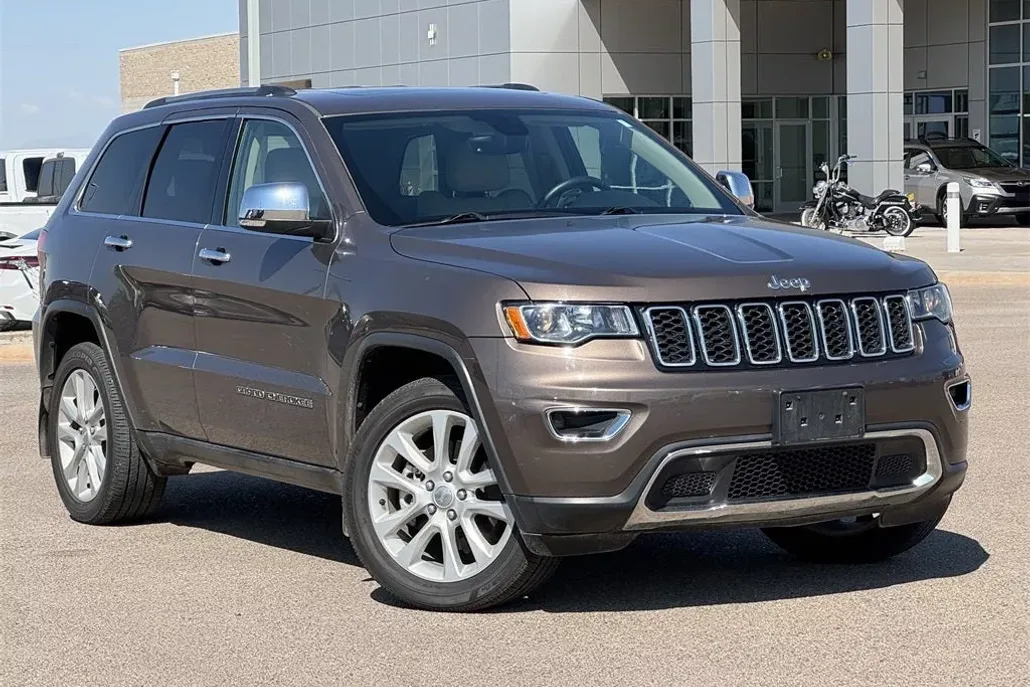 2017 Jeep Grand Cherokee Limited photo 1