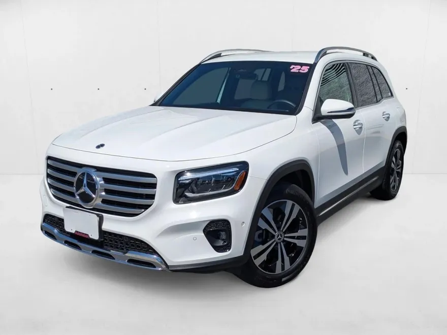 2025 Mercedes Benz GLB 250 photo 1