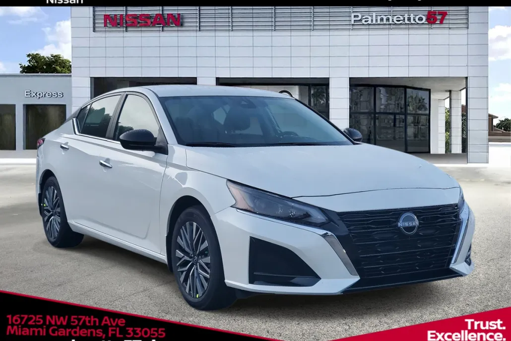 2025 Nissan Altima 2.5 SV photo 1