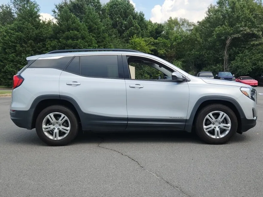 2020 Gmc Terrain SLE photo 1
