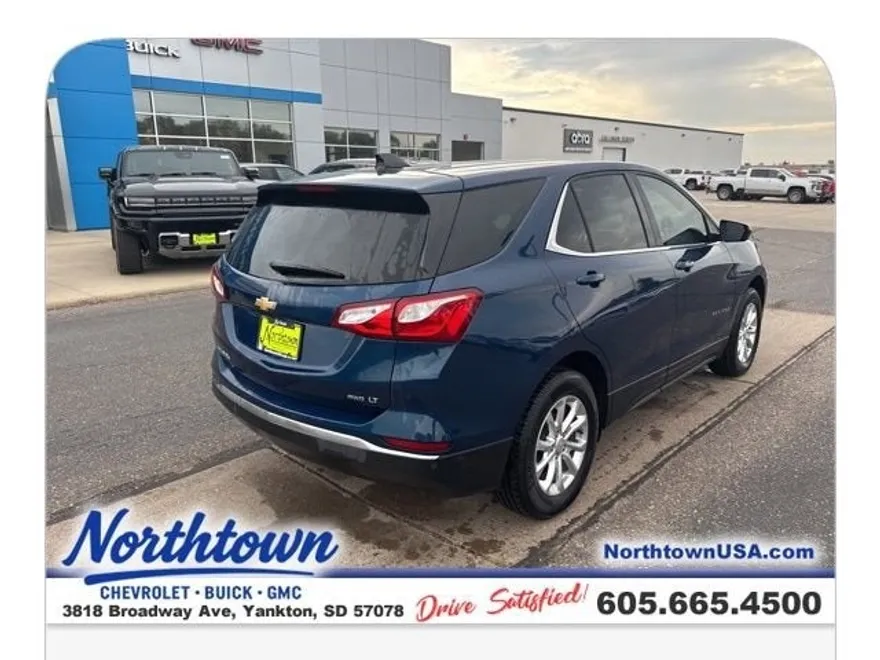 2020 Chevrolet Equinox LT photo 1