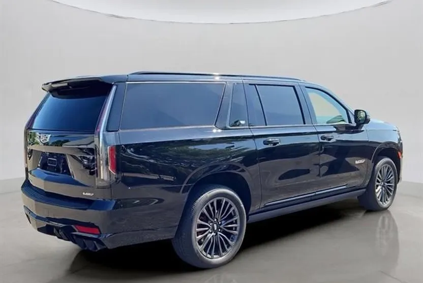 2023 Cadillac Escalade ESV V-Series photo 1