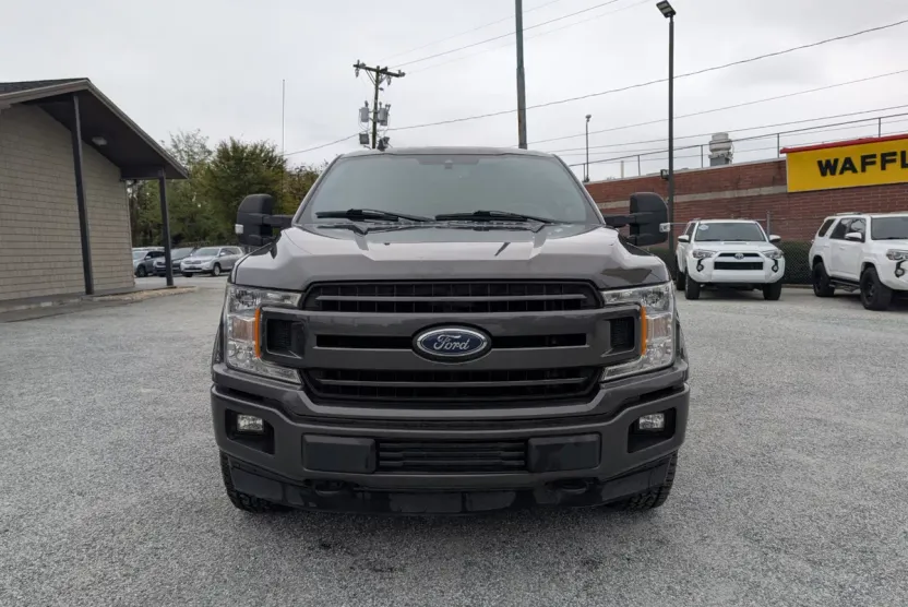 2020 Ford F-150 XLT photo 1