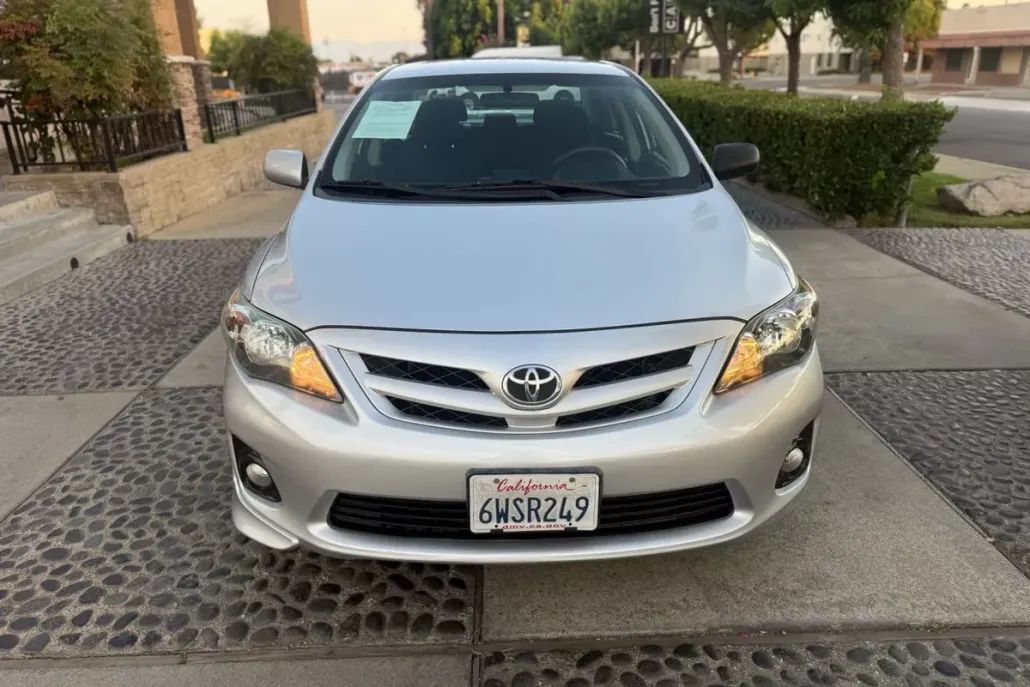 2012 Toyota Corolla S photo 1