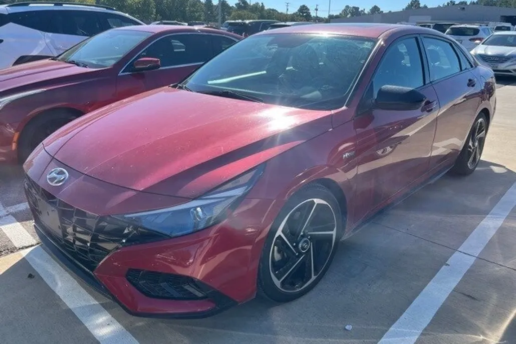 2022 Hyundai Elantra N Line photo 1