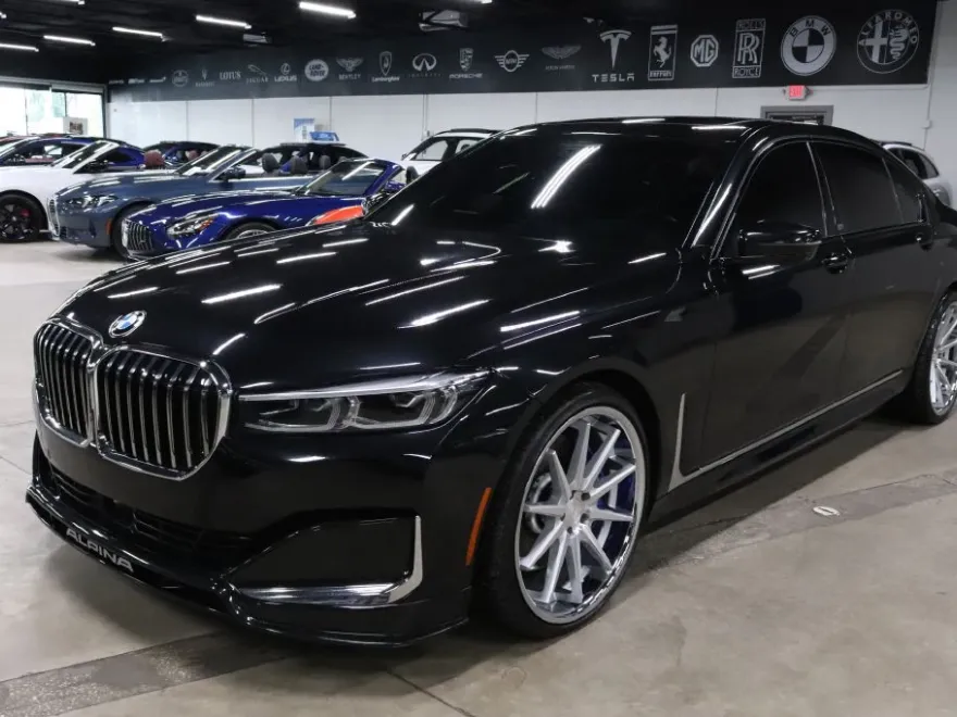 2022 Bmw B7 photo 1
