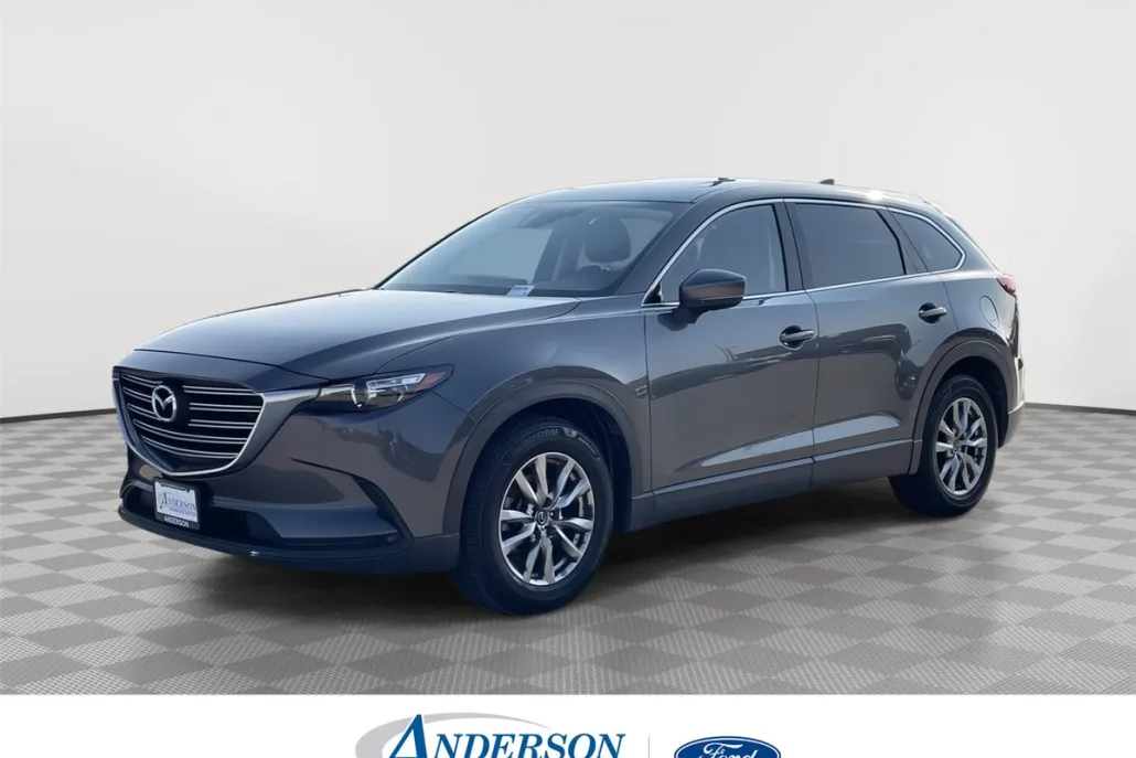 2017 Mazda CX-9 Touring photo 1