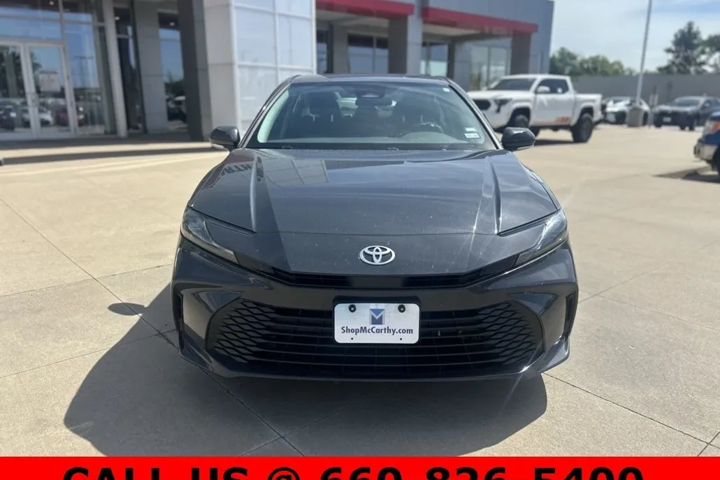 2025 Toyota Camry LE photo 1