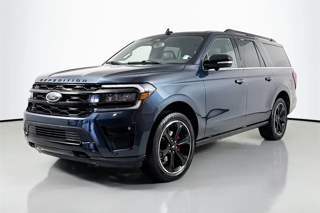 2023 Ford Expedition MAX Limited photo 1