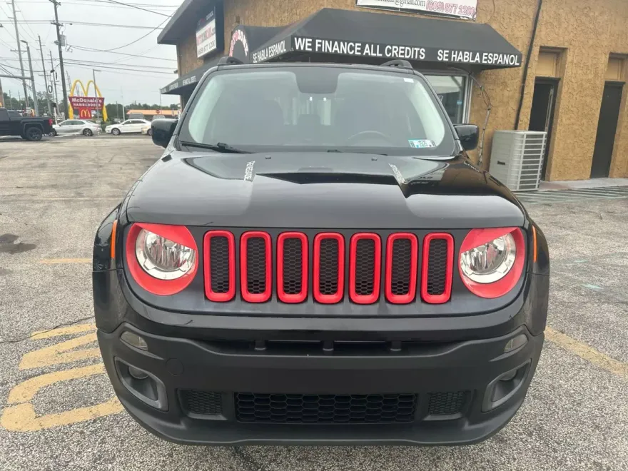 2015 Jeep Renegade Latitude Sport photo 1
