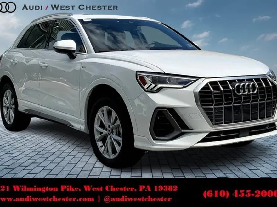 2024 Audi Q3 S line Premium Plus photo 1
