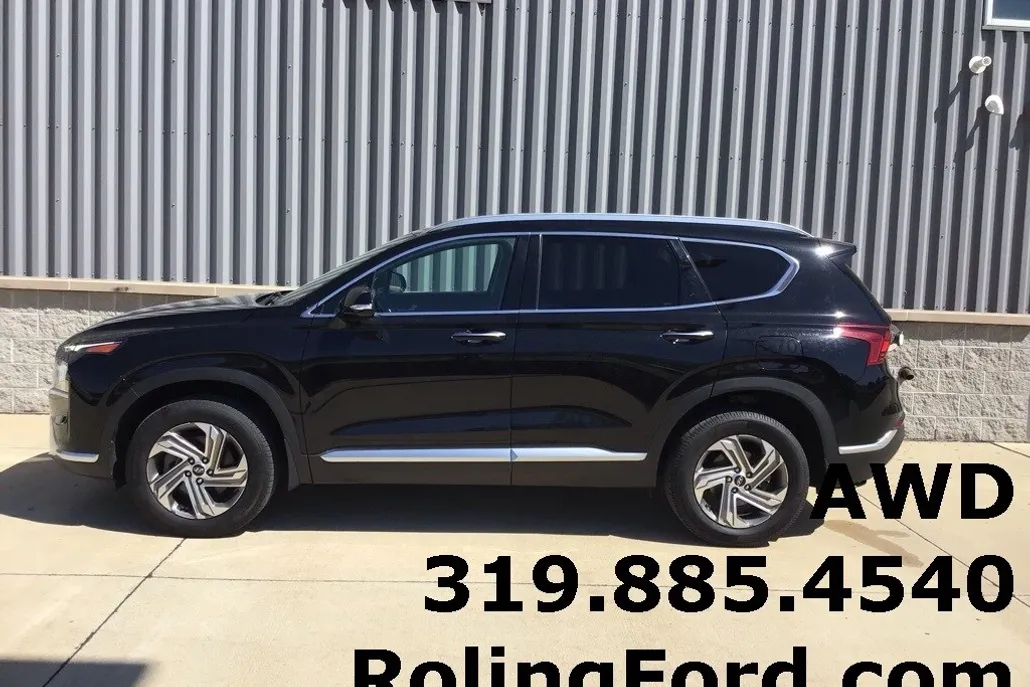 2022 Hyundai Santa Fe SEL photo 1