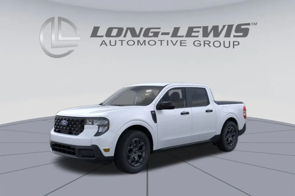 2025 Ford Maverick XLT photo 1